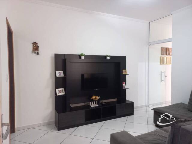 #1490 - Casa para Venda em Lorena - SP