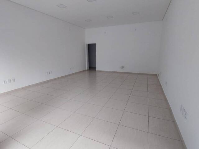 Ponto Comercial para Locação em Lorena - 4