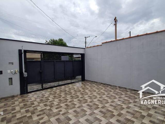 #1965 - Casa para Venda em Lorena - SP