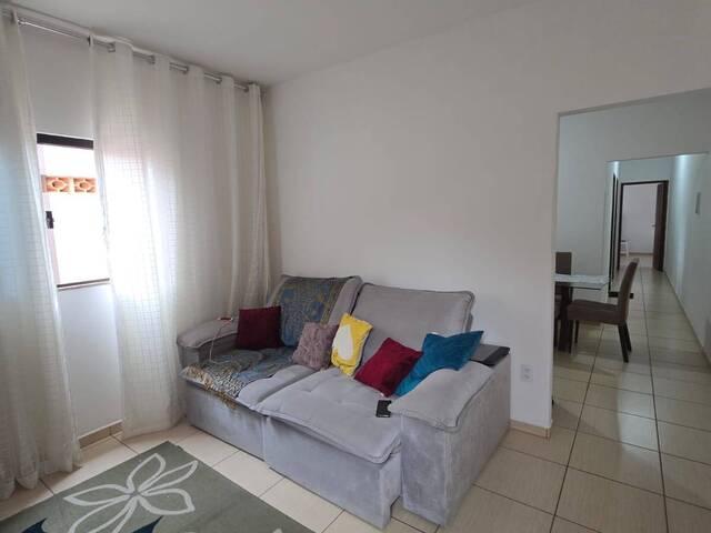 #2073 - Casa para Venda em Lorena - SP
