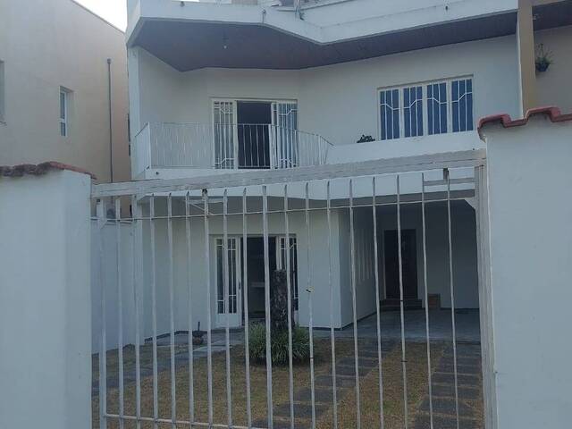 #1337 - Casa para Venda em Lorena - SP