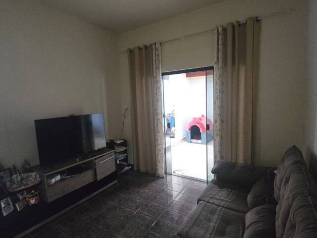 #2196 - Casa para Venda em Lorena - SP