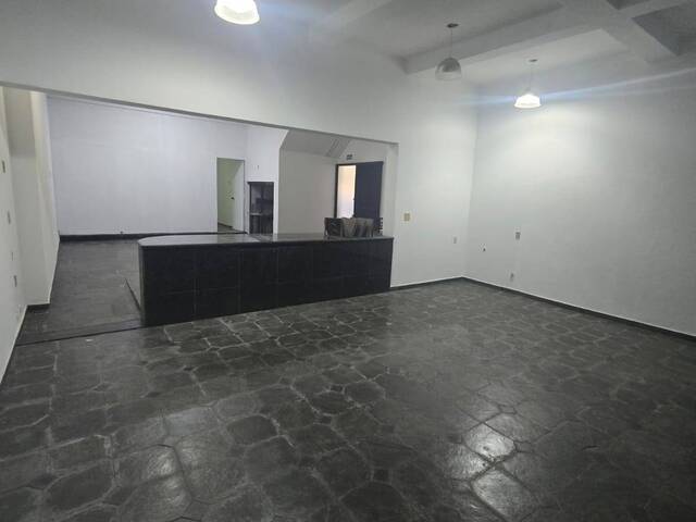 Ponto Comercial para Locação em Lorena - 4
