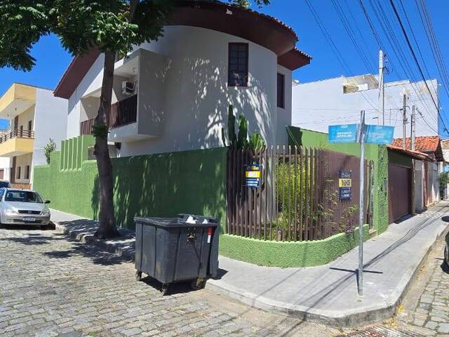 #1911 - Casa para Venda em Lorena - SP - 2