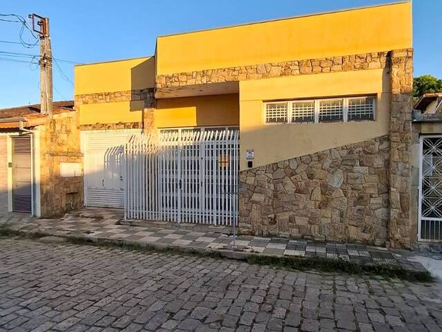Locação em Vila São Roque - Lorena