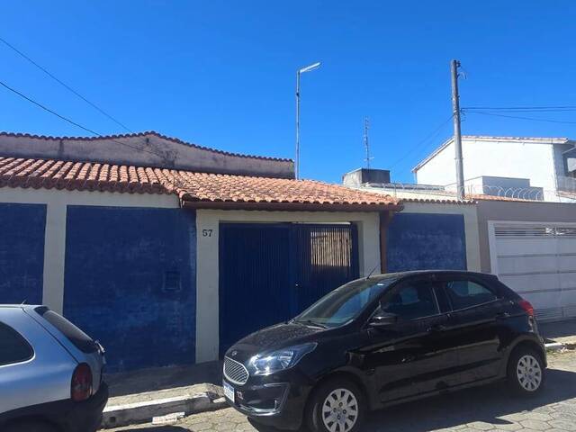 #2352 - Casa para Venda em Lorena - SP - 1
