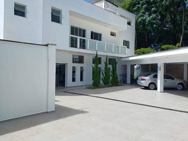 #2355 - Casa para Venda em Lorena - SP - 2