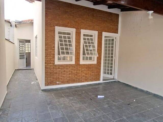 #2369 - Casa para Venda em Lorena - SP