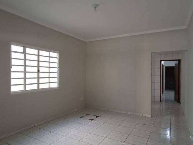 #2369 - Casa para Venda em Lorena - SP