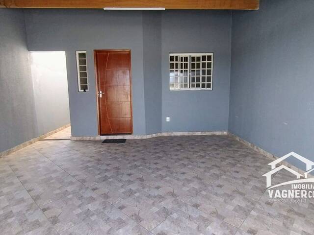 #2380 - Casa para Venda em Guaratinguetá - SP - 2