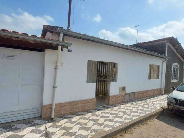 #2397 - Casa para Locação em Lorena - SP - 2