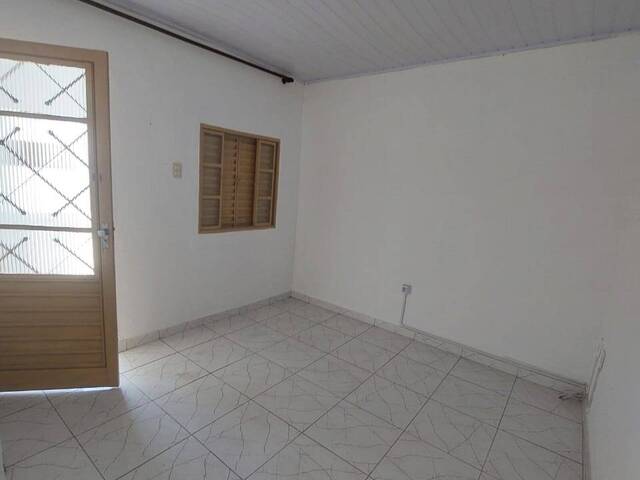 #2397 - Casa para Locação em Lorena - SP - 3