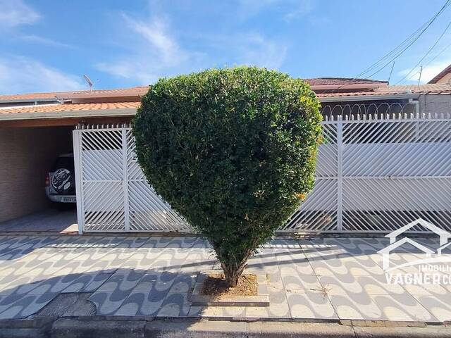 #2400 - Casa para Venda em Guaratinguetá - SP - 2