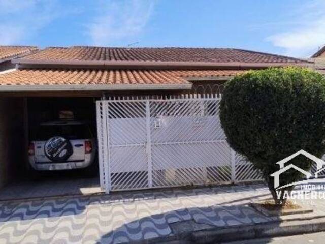 #2400 - Casa para Venda em Guaratinguetá - SP - 3