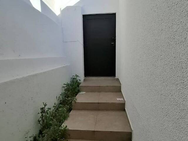 #2435 - Ponto Comercial para Locação em Lorena - SP - 2