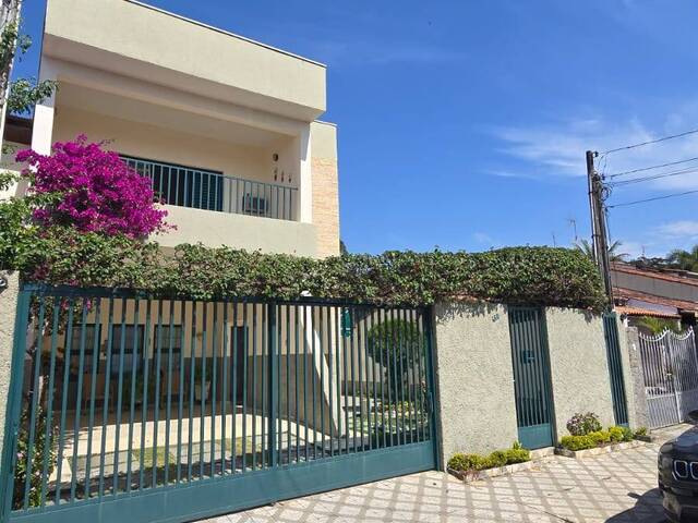#2447 - Casa para Venda em Lorena - SP - 2