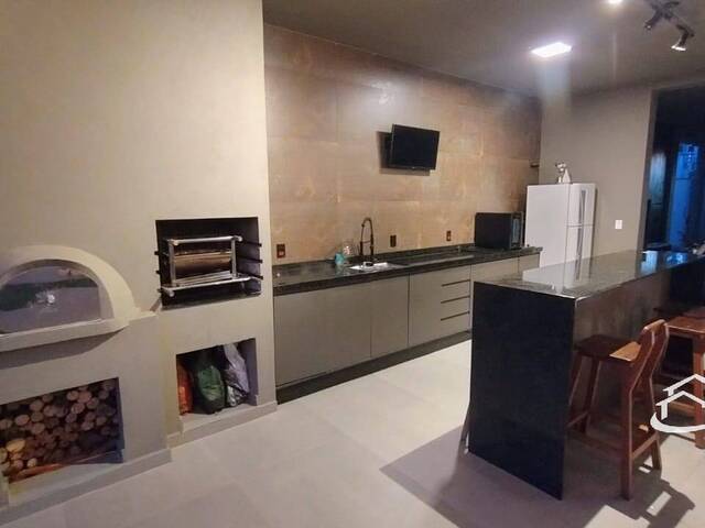 #2461 - Casa para Venda em Guaratinguetá - SP - 2