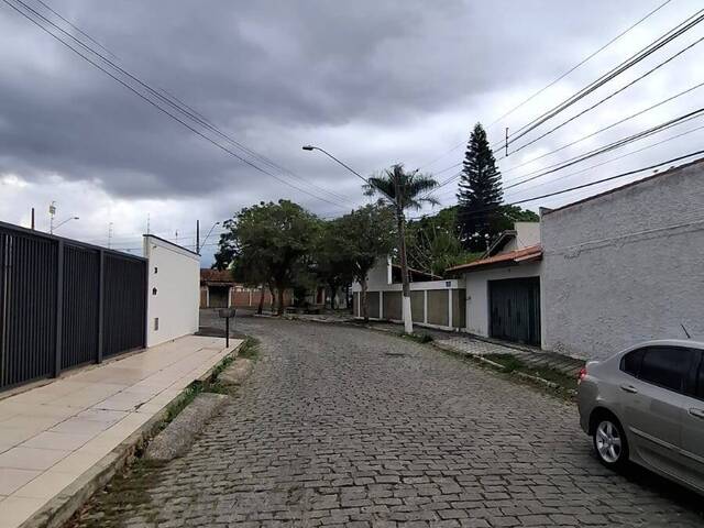 #2481 - Apartamento para Locação em Lorena - SP - 2
