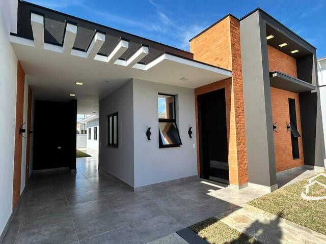 #2493 - Casa para Venda em Cachoeira Paulista - SP - 2