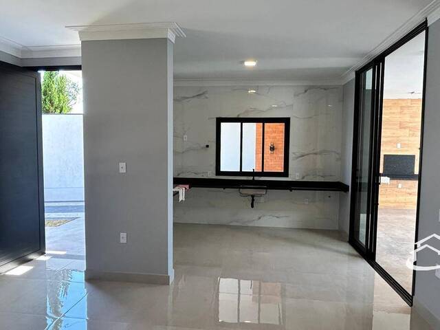 Casa para Venda em Cachoeira Paulista - 5