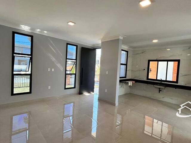 Casa para Venda em Cachoeira Paulista - 4