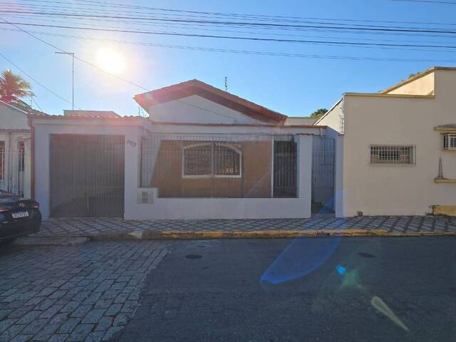 #2495 - Casa para Venda em Lorena - SP - 2