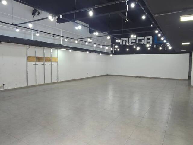 Ponto Comercial para Venda em Lorena - 4