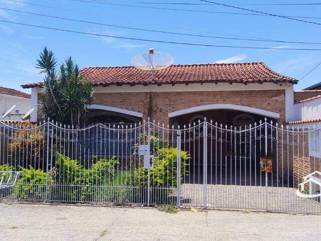 #2551 - Casa para Venda em Guaratinguetá - SP - 1