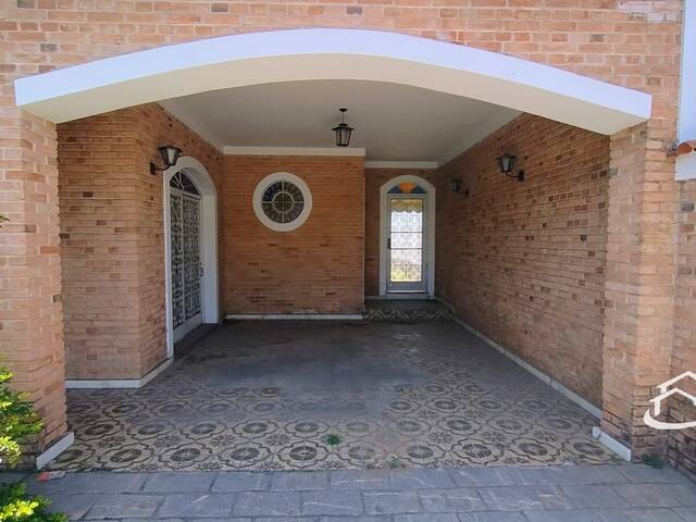 #2551 - Casa para Venda em Guaratinguetá - SP - 2