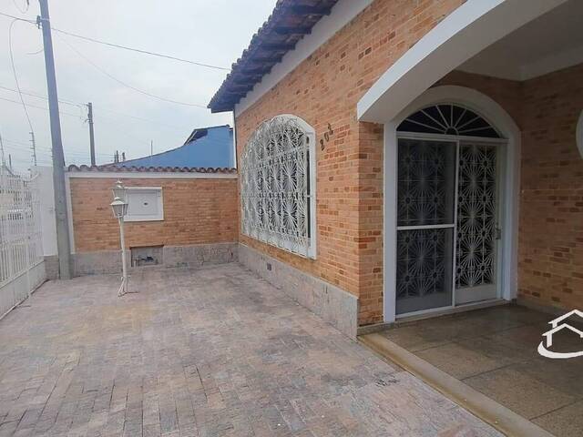 #2552 - Casa para Venda em Guaratinguetá - SP - 3