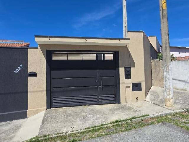 #2555 - Casa para Venda em Lorena - SP - 1