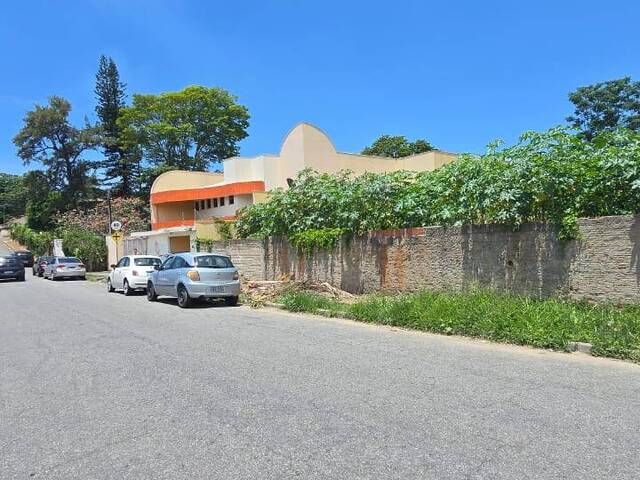 #2560 - Terreno para Venda em Lorena - SP - 2