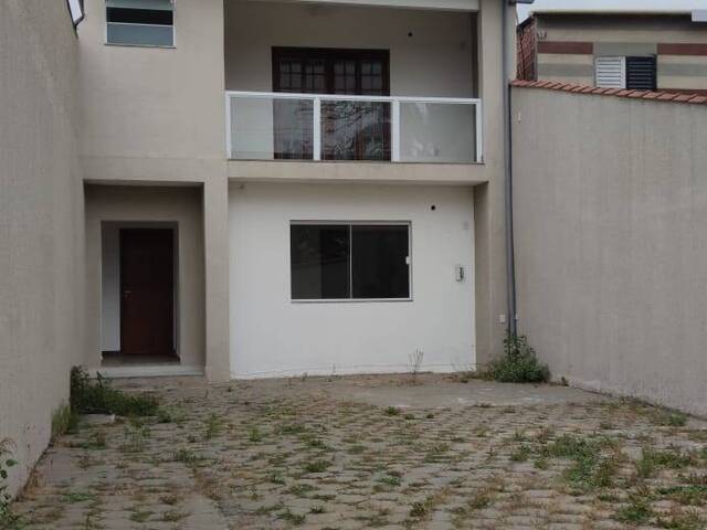 #2569 - Casa para Locação em Lorena - SP - 2