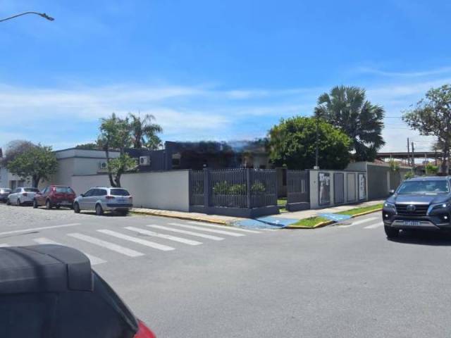 #2576 - Casa para Venda em Lorena - SP - 2