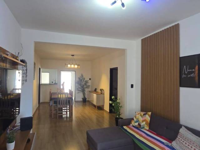 #2617 - Casa para Venda em Lorena - SP - 2