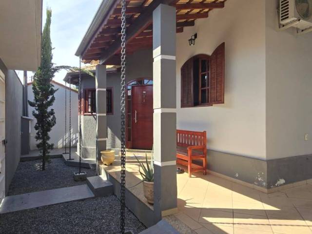 #2620 - Casa para Venda em Lorena - SP - 3