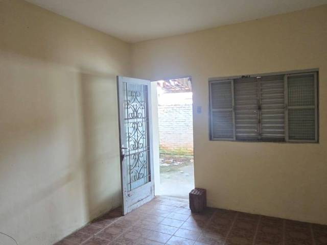 #2630 - Casa para Venda em Lorena - SP - 2