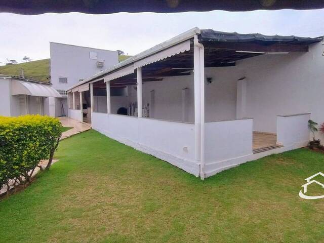 #2654 - Casa para Venda em Guaratinguetá - SP