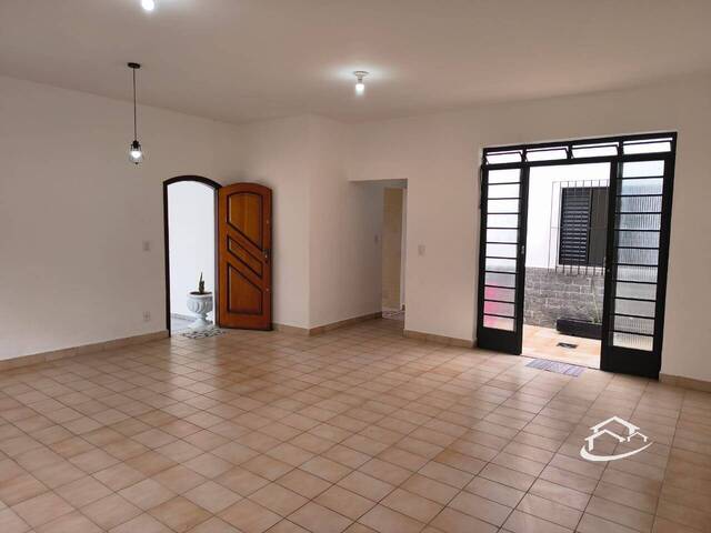 #2655 - Casa para Venda em Guaratinguetá - SP