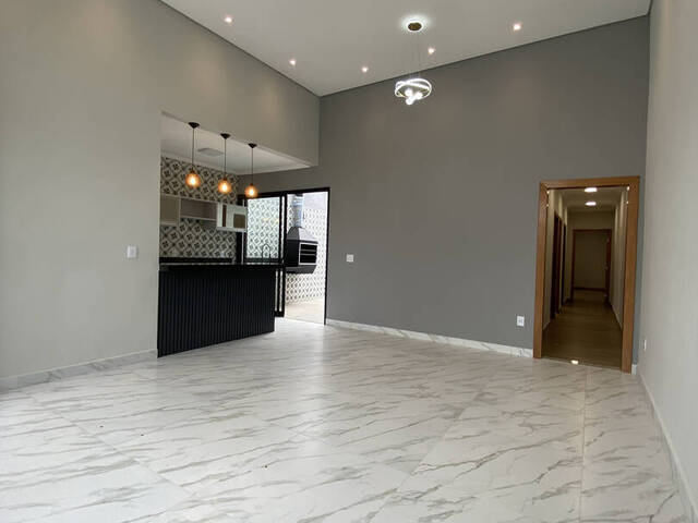 #2535 - Casa para Venda em Pindamonhangaba - SP