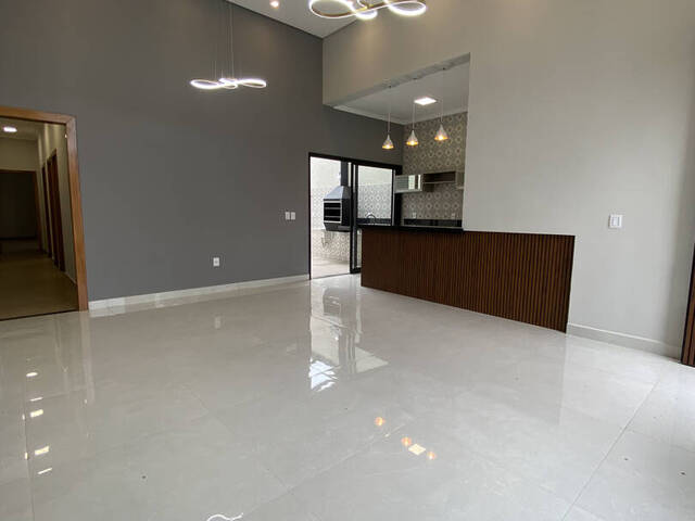 #2285 - Casa para Venda em Pindamonhangaba - SP