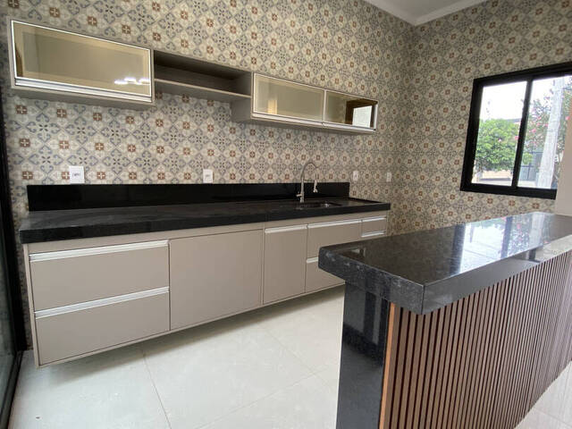 #2285 - Casa para Venda em Pindamonhangaba - SP