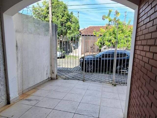 #2688 - Casa para Locação em Lorena - SP