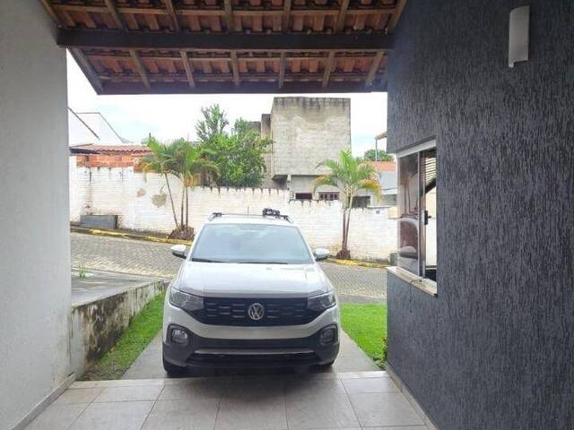 #2696 - Casa para Venda em Lorena - SP