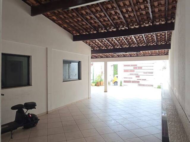 #2697 - Casa para Venda em Lorena - SP - 2