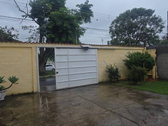 #2673 - Casa para Venda em Guaratinguetá - SP - 2