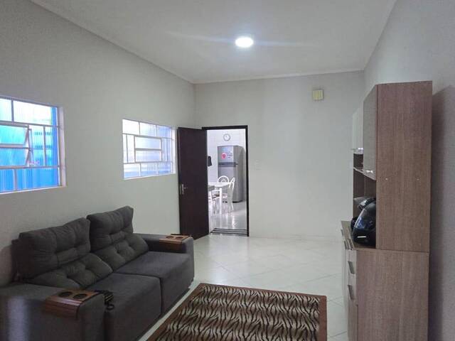 #2713 - Casa para Venda em Lorena - SP - 2