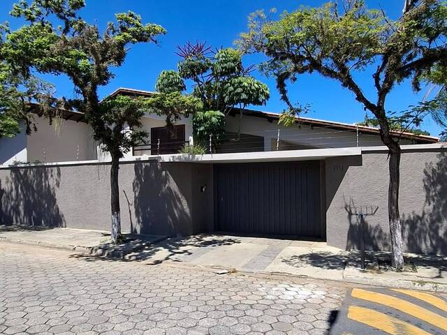 #2721 - Casa para Locação em Lorena - SP - 2