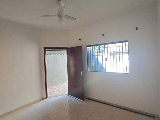 #2724 - Casa para Venda em Lorena - SP