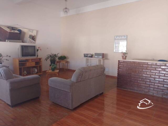 #2733 - Prédio comercial para Venda em Brasópolis - MG - 2